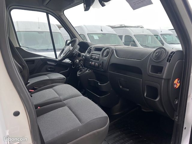 12990 HT - RENAULT Master L2H2 Cabine Approfondie 7 places DCI 130 Grand Confort GPS 2,3 L - 07/2019 - 109800 kms (image 6)