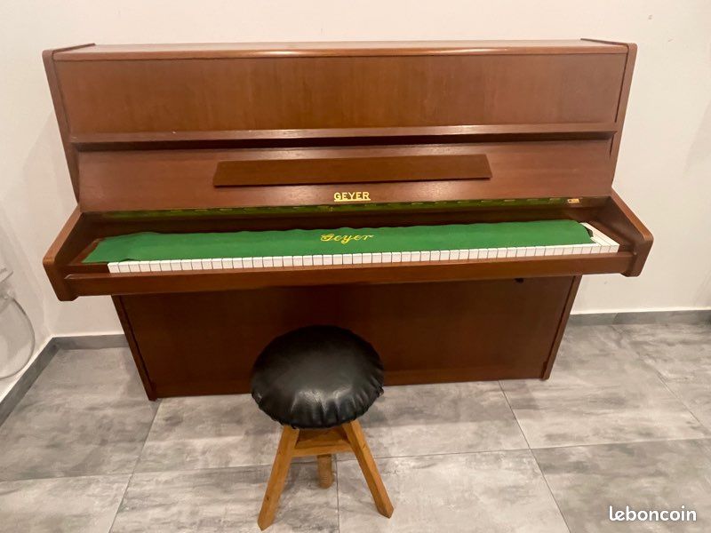 Piano (image 7)