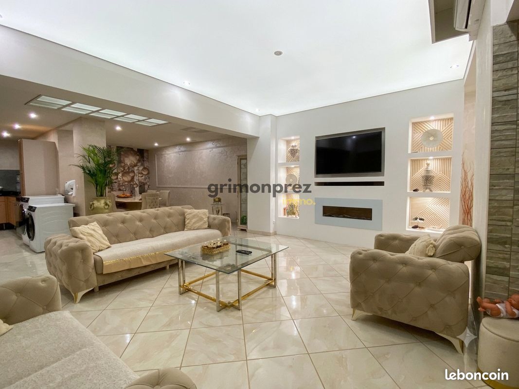 Maison 6 pièces 150 m² · à Roubaix · 150 m² · 229 900 €