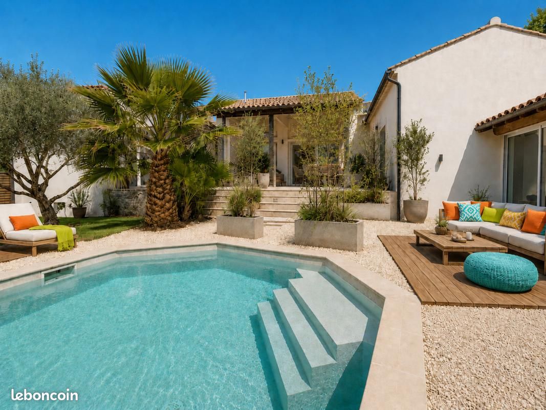 Maison 5 pièces 210 m² · à Castillon-du-Gard · 210 m² · 645 000 €