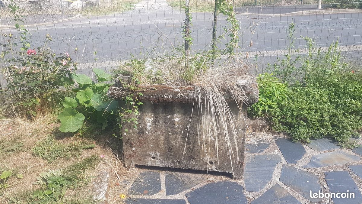 Bac a fleur beton a donner (image 1)
