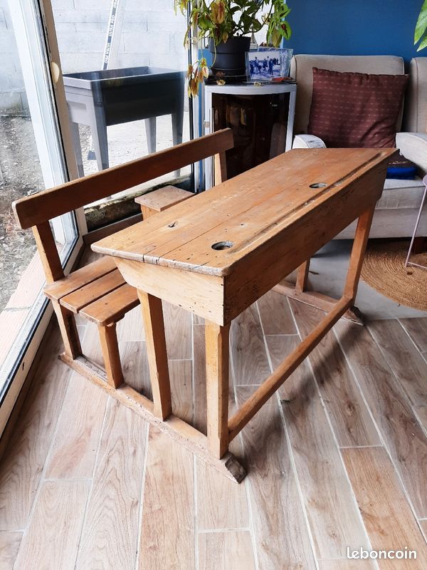 Bureau (image 1)