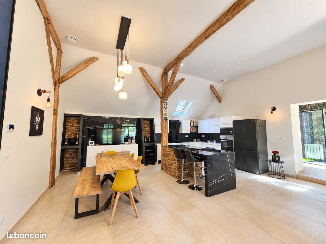 Maison 7 pièces 168 m² · à Montgueux · 168 m² · 388 500 €