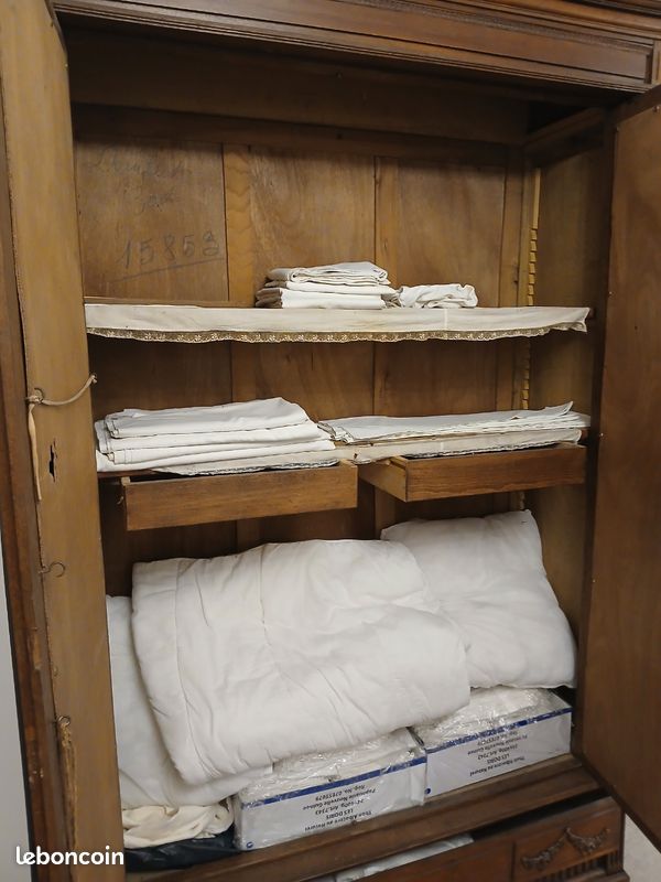 Armoire ancienne (image 1)