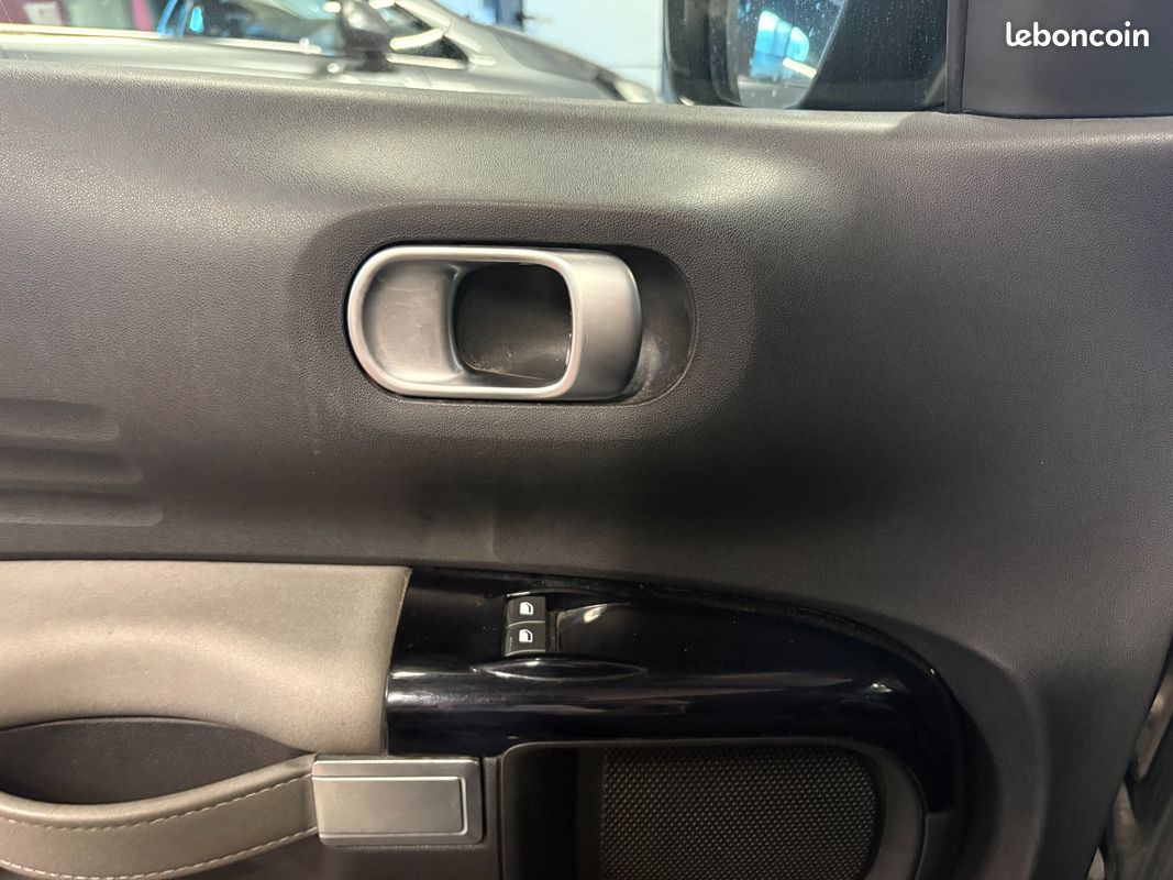 CITROEN C4 CACTUS PureTech 110 SS BVM6 Live (image 14)