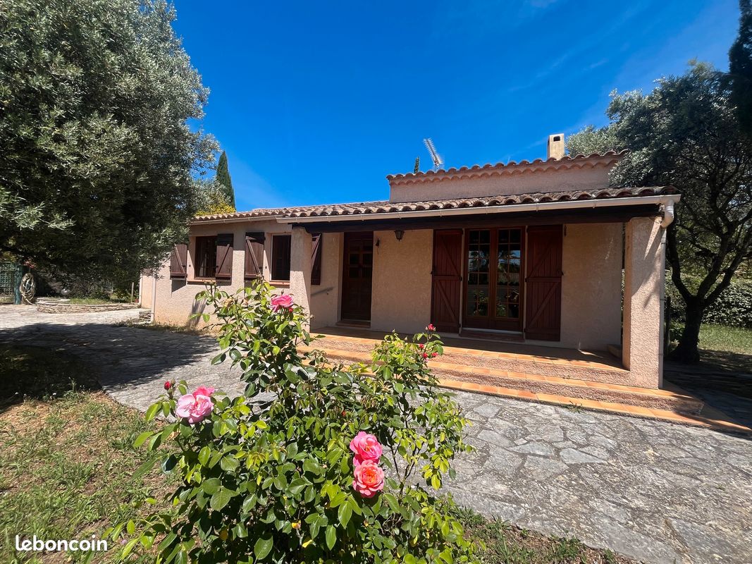 Maison 5 pièces 102 m² · à Saint-Zacharie · 102 m² · 475 000 €