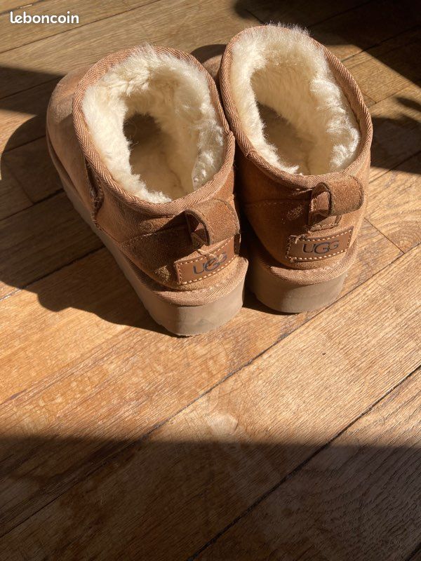 UGG Classic Ultra mini basses plateforme (image 2)