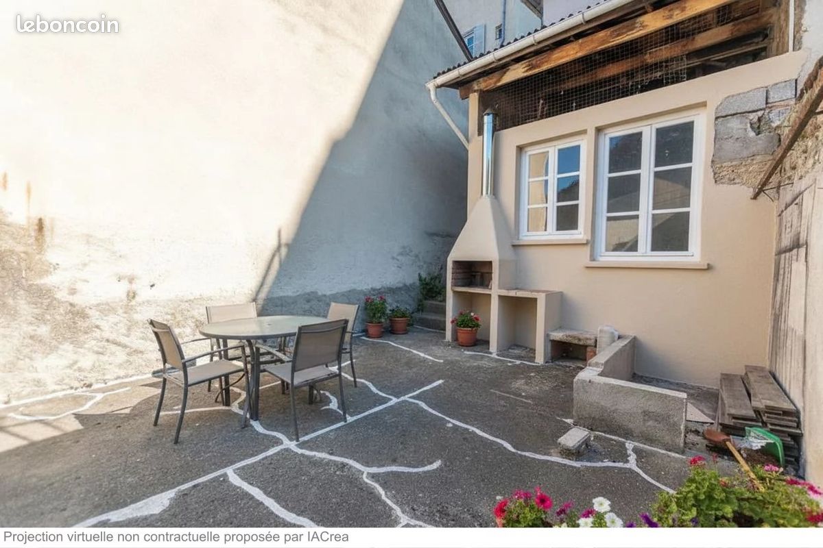 Maison 6 pièces 98 m² · à Thiers · 98 m² · 43 490 €