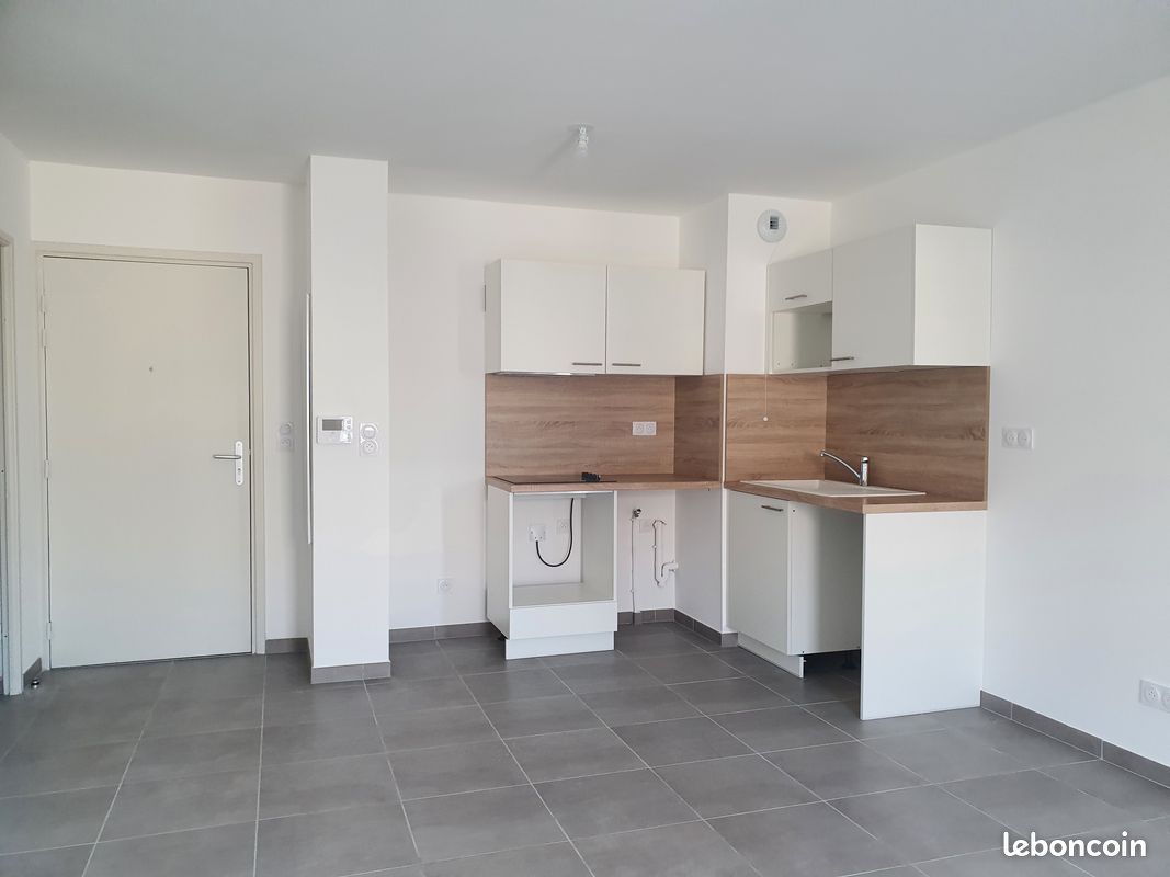Appartement 2 pièces 49 m² · à Saint-Martin-de-Crau · 49,1 m² · 730 €/mois