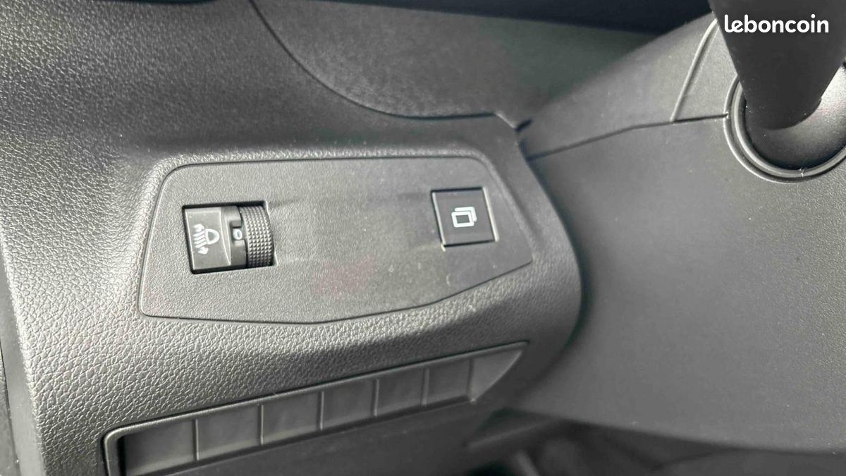 Peugeot Partner FOURGON M 650 KG BLUEHDI 130 S&S EAT8 (image 18)