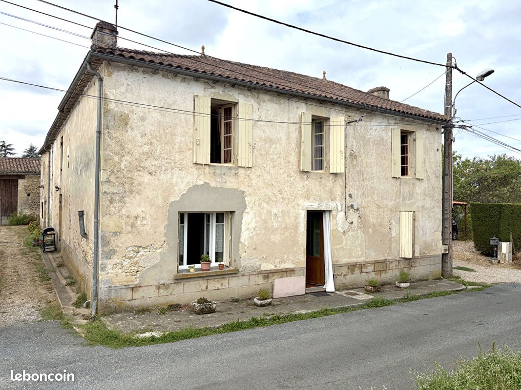 Maison 5 pièces 121 m² · à Gensac · 121 m² · 180 000 €