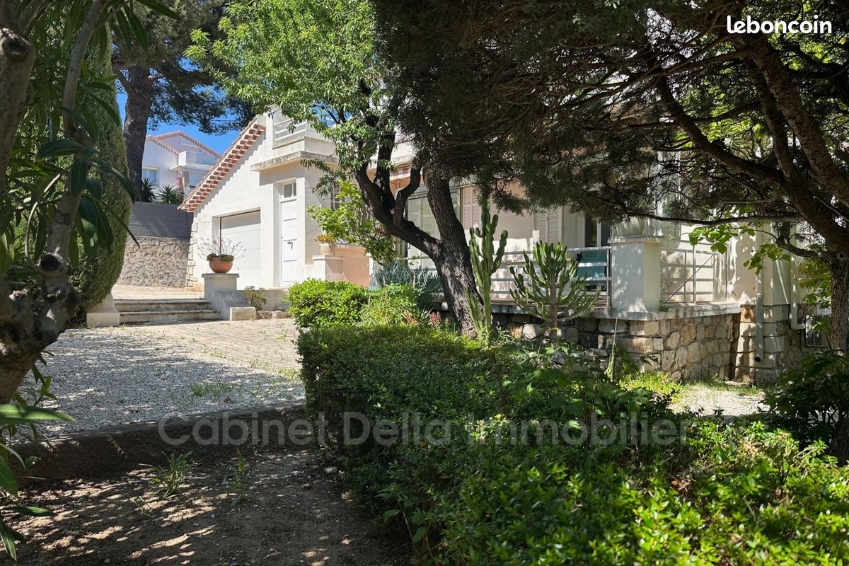 Appartement 3 pièces 81 m² · à Sanary-sur-Mer · 81 m² · 1 300 €/mois