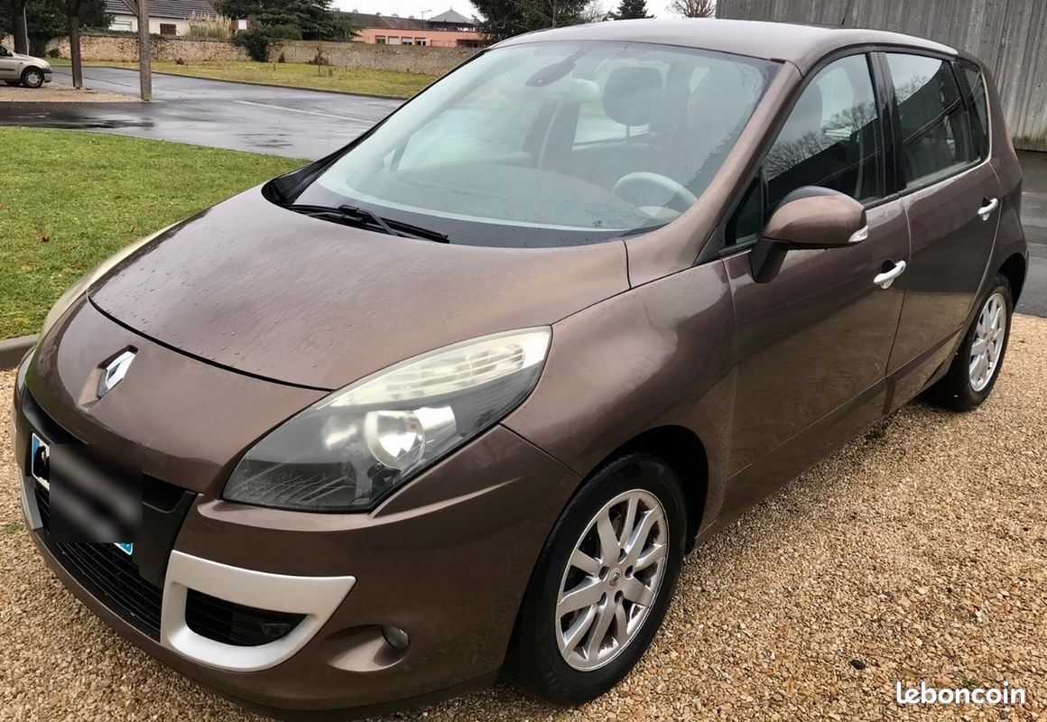 Renault scenic iiii 1.9 dci - Voitures