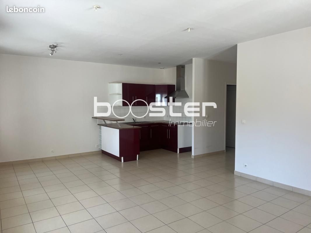 Appartement 3 pièces 79 m² · à Saint-Yrieix-la-Perche · 79 m² · 540 €/mois