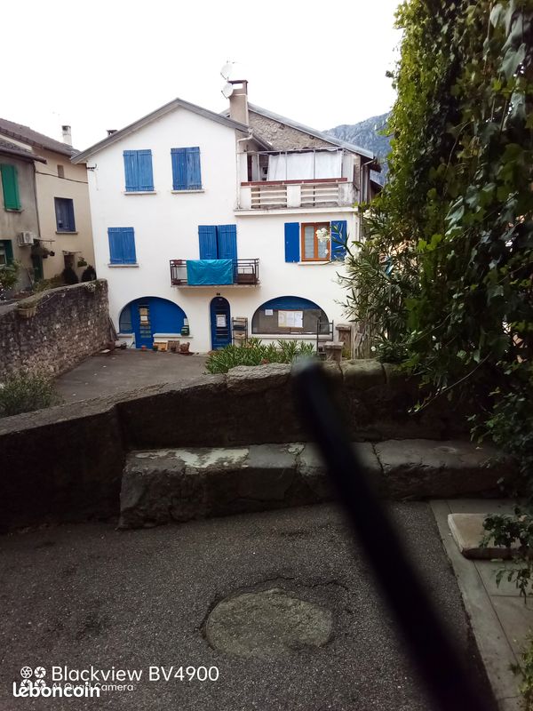 Maison 6 pièces 140 m² · à Tarascon-sur-Ariège · 140 m² · 170 000 €