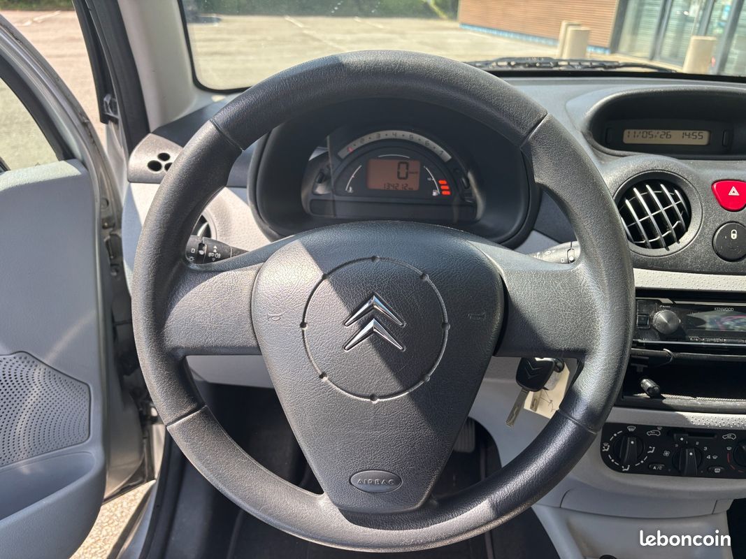 CITROEN C3 C3 1.4i 73ch Tic Tac CLIM/DISTRI NEUVE/PNEUS AR NEUFS (image 17)