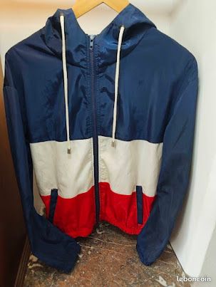 Coupe vent tricolore SHEIN taille S bleu blanc rouge - avec défauts à réparer (image 2)