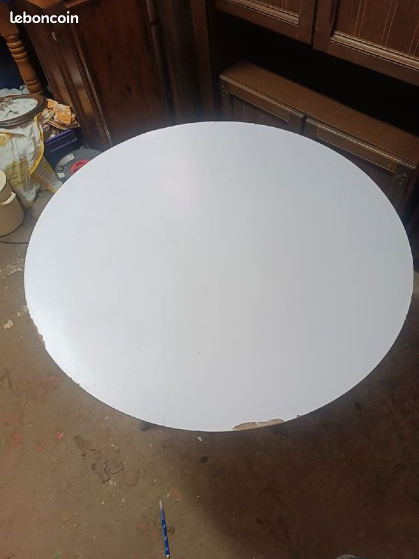 Table ronde (image 1)