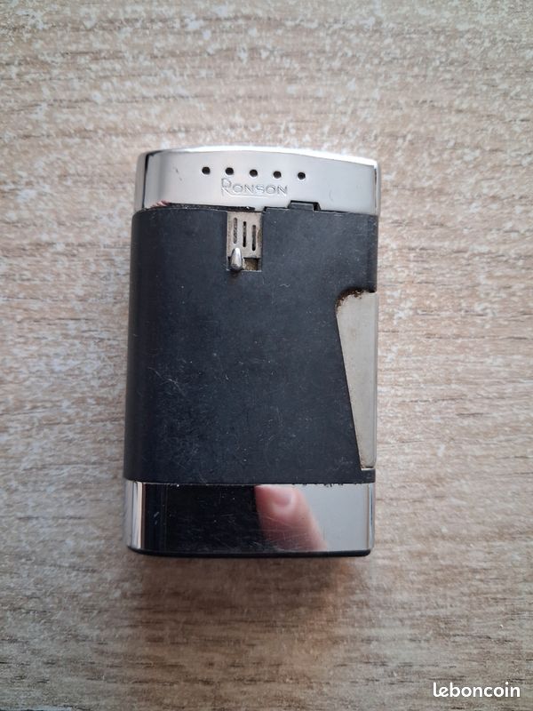 Briquet (image 1)