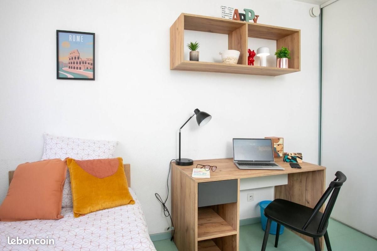 Appartement 1 pièce 18 m² · à Bourg-en-Bresse · 18 m² · 425 €