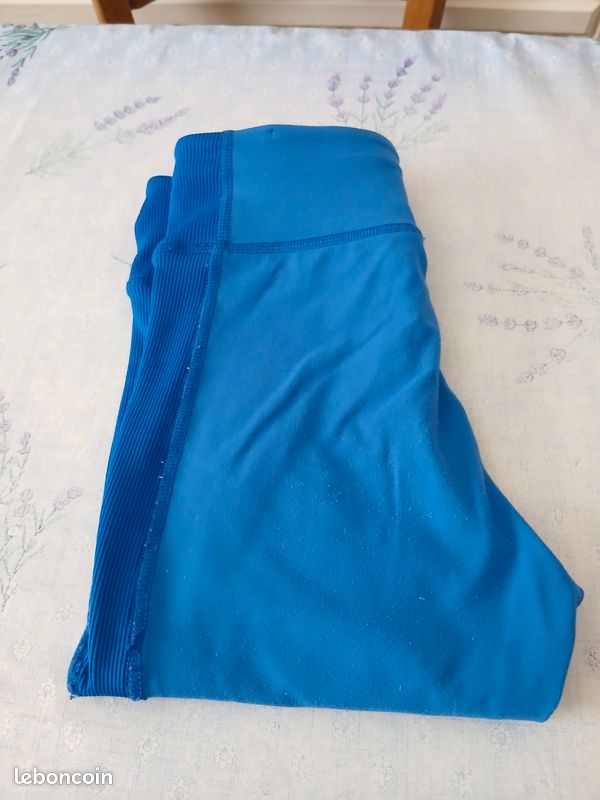 Legging taille 8/9 ans marque decathlon (image 1)