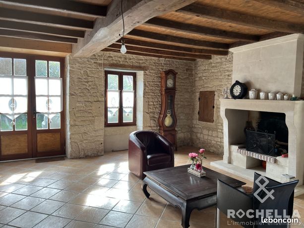 Maison 7 pièces 217 m²