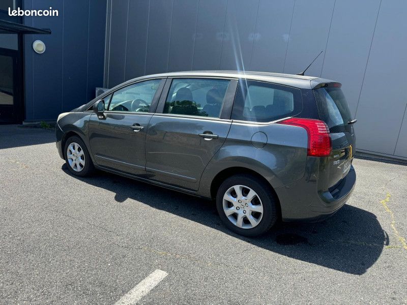 Peugeot 5008 1.6 BLUEHDI 120CH ACCESS BUSINESS S&S (image 2)