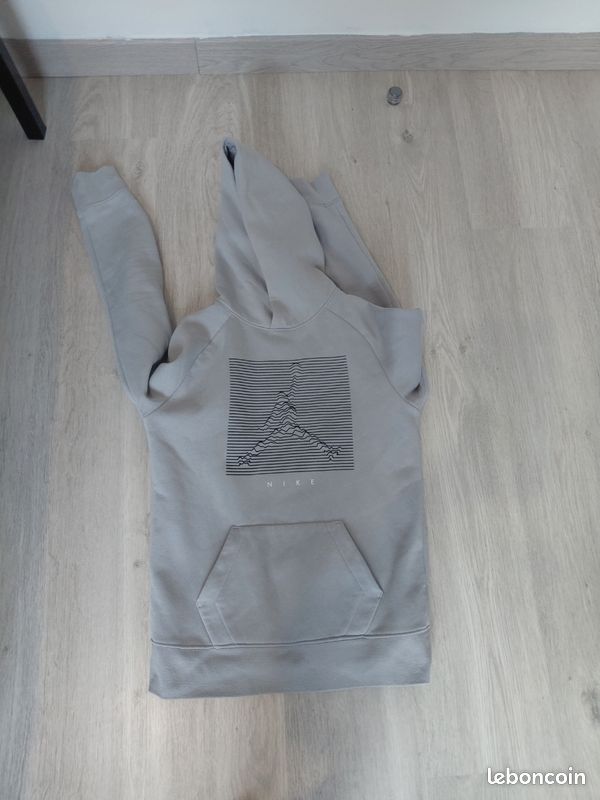 Pull-over Jordan 13ans (image 1)