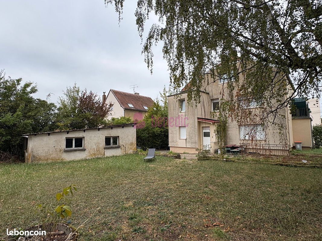 Immeuble 9 pièces 245 m² · à Sarreguemines · 245 m² · 225 000 €
