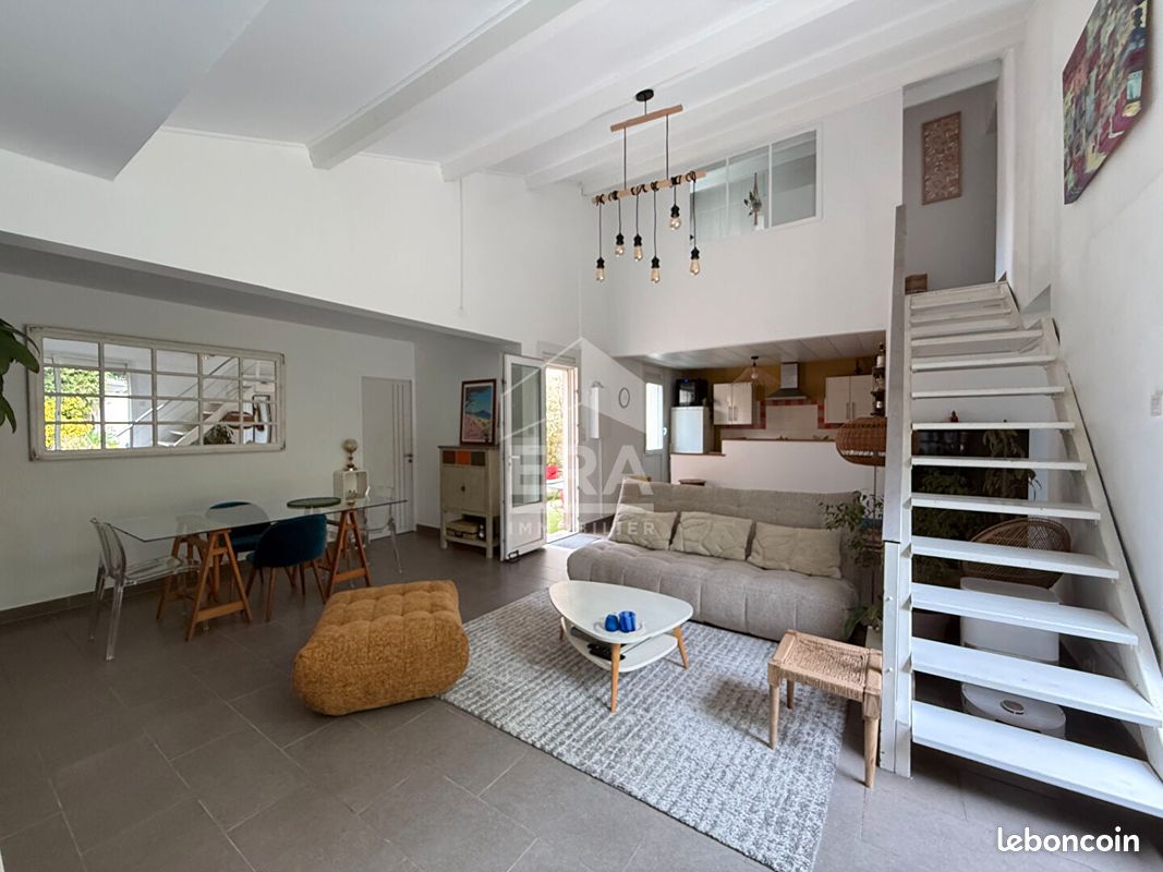 Maison 5 pièces 100 m² · à Aubagne · 100 m² · 377 000 €