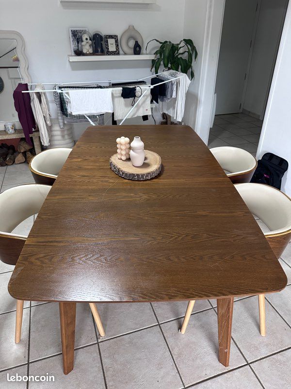 Table et chaises (image 2)