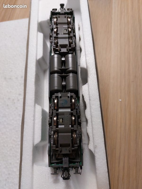 RAME AUTOMOTEUR DIESEL SERIE 448/460 DES FS DC SONORE PAR ROCO 73177