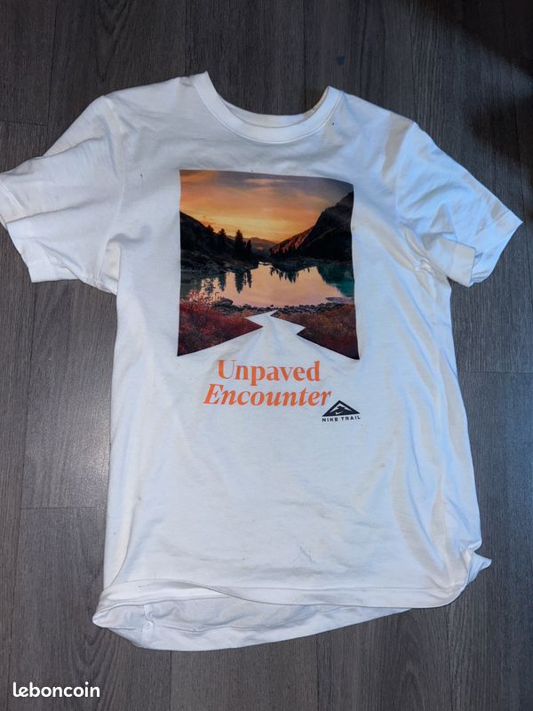 Tee shirt (image 1)