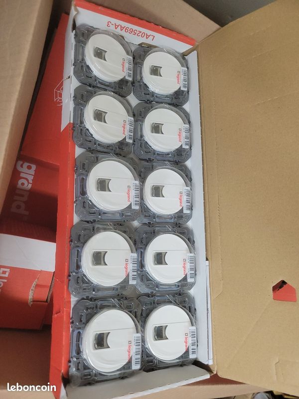 Prise rj45 dooxie (image 1)