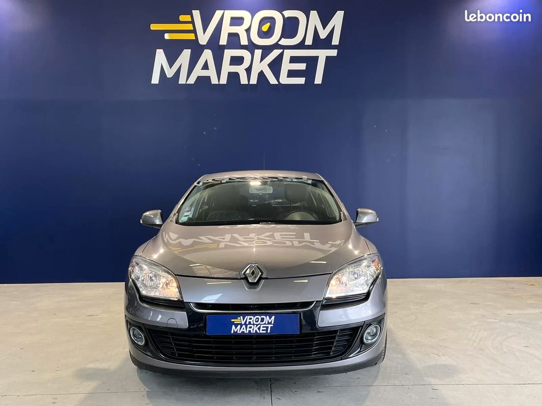 RENAULT Megane 1.2 115ch Limited - 2012 - 48 500 km - Faible kilométrage (image 6)