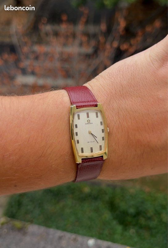 Montre Omega de ville tonneau révisée (image 4)