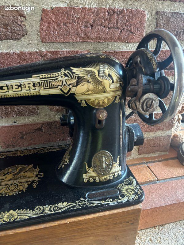 Lot de deux machines à coudre (image 2)