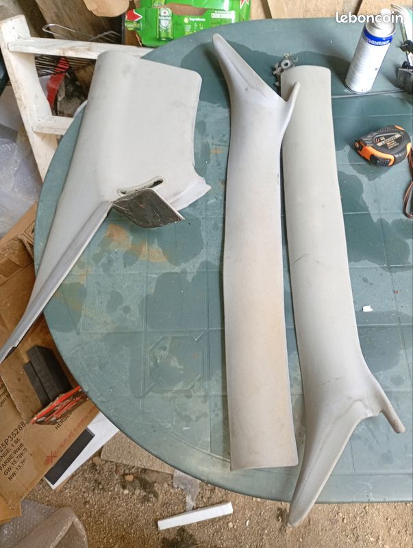 Garniture de montants Peugeot 406 coupe (image 1)