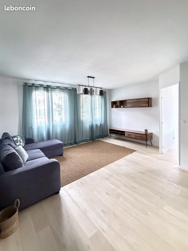 Appartement 4 pièces 81 m² · à Bourgoin-Jallieu · 81 m² · 1 080 €/mois