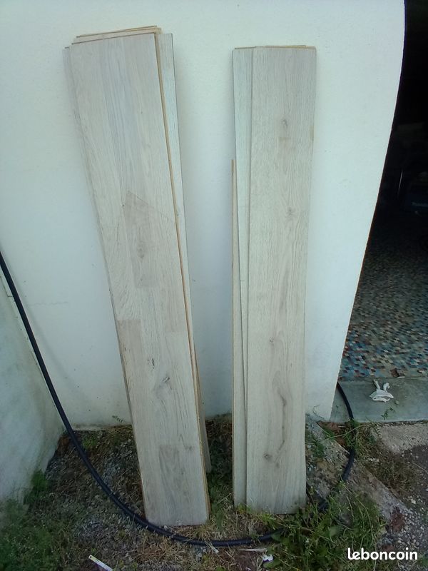 Lames de parquet stratifié (image 1)