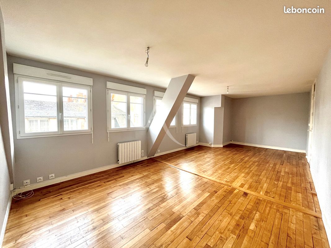Appartement 3 pièces 72 m² · à Laval · 72 m² · 625 €