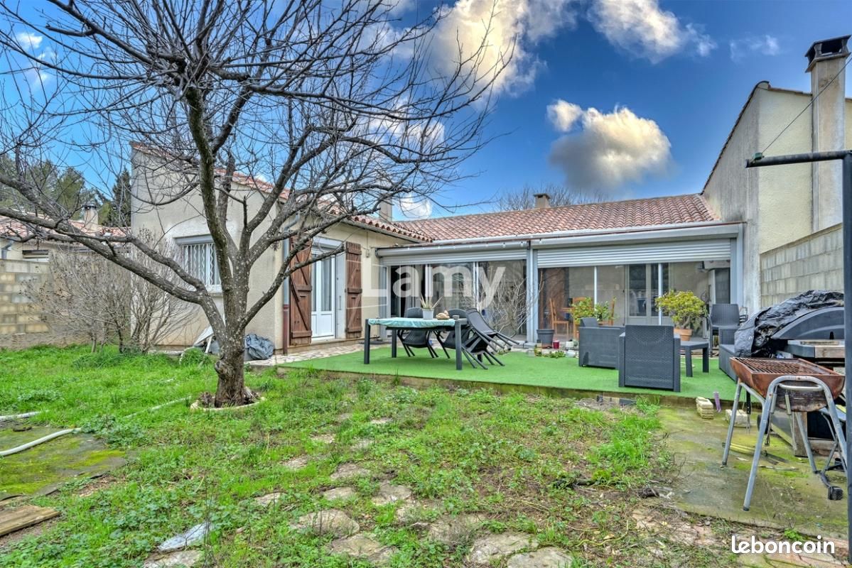 Maison 5 pièces 136 m² · à Nîmes · 136 m² · 247 000 €