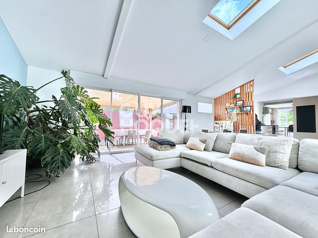 Maison 6 pièces 174 m² · à La Teste-de-Buch · 174 m² · 549 000 €