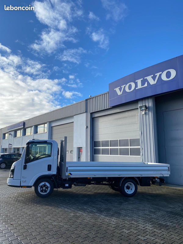 Isuzu m21 plateau 38650 ht (image 2)