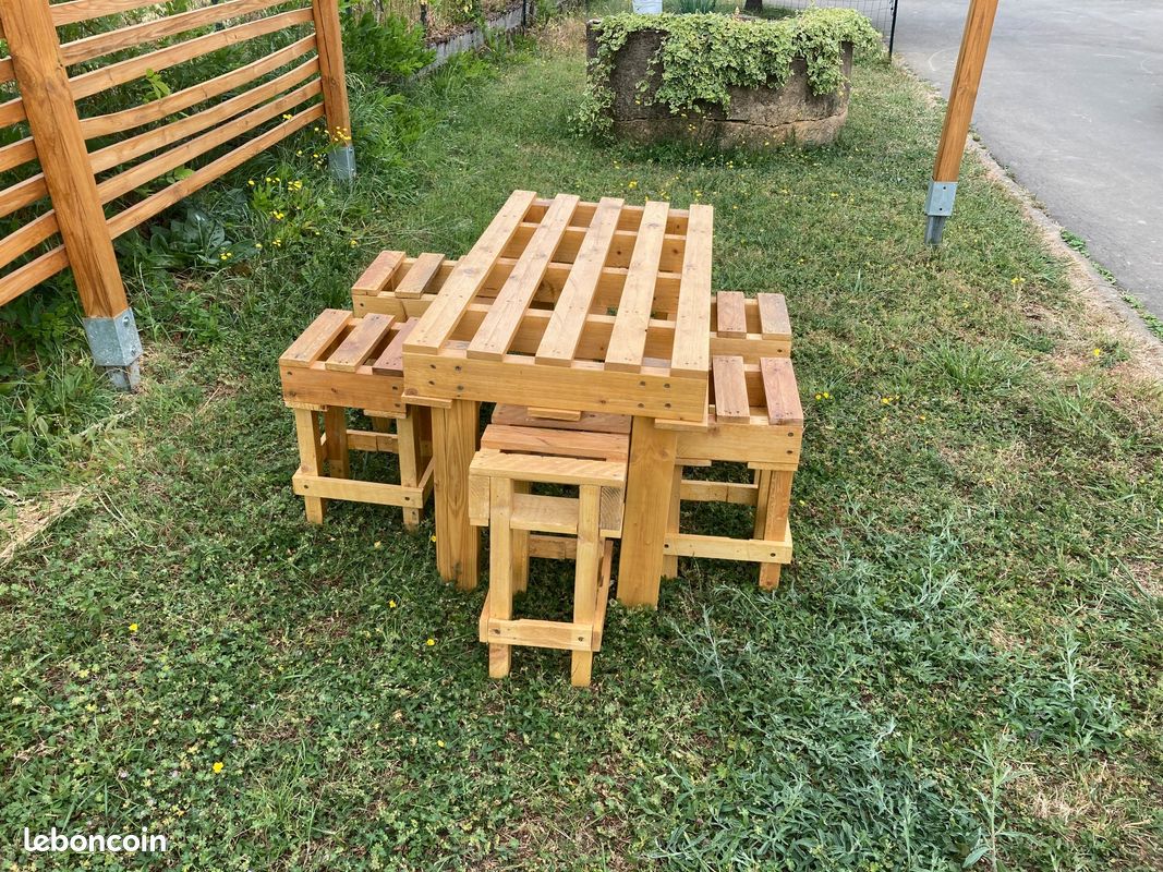 Table basse + tabourets palette en bois (image 3)