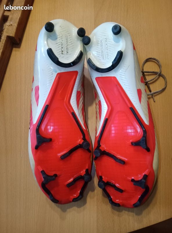 Chaussure de foot nike (image 2)