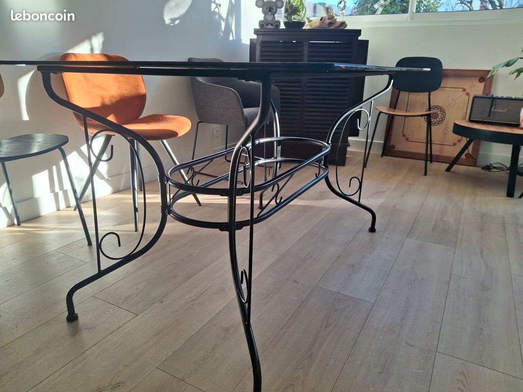 Table de salle à manger (image 4)