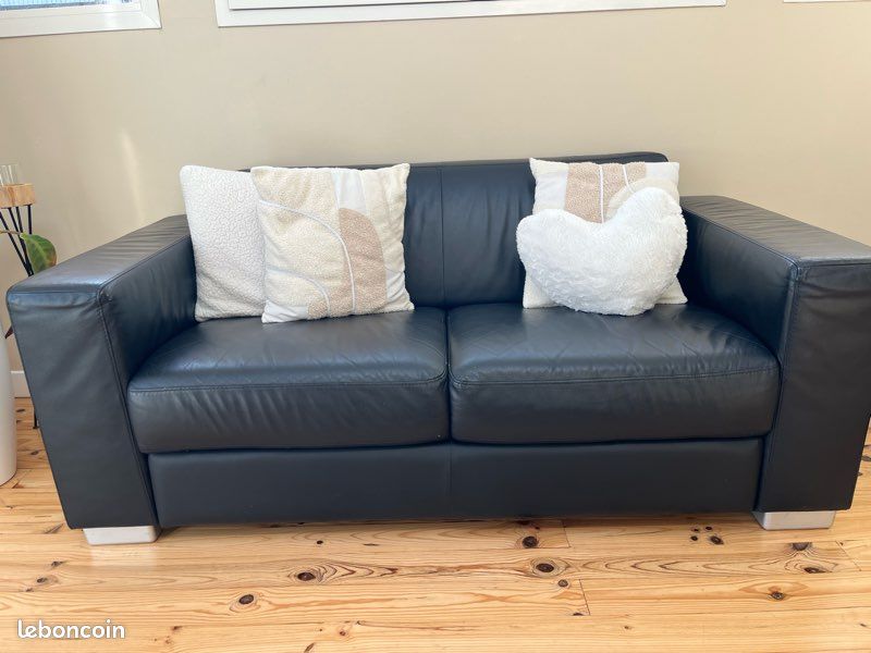 Superbe Canapé en cuir noir - Maison Flahaut (image 1)