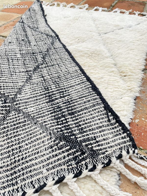 Tapis Beni Ouarain berbère – 182 × 106 cm – Tissé main – Laine naturelle – Fait main - Décoration bohème – Tapis marocain unique (image 12)