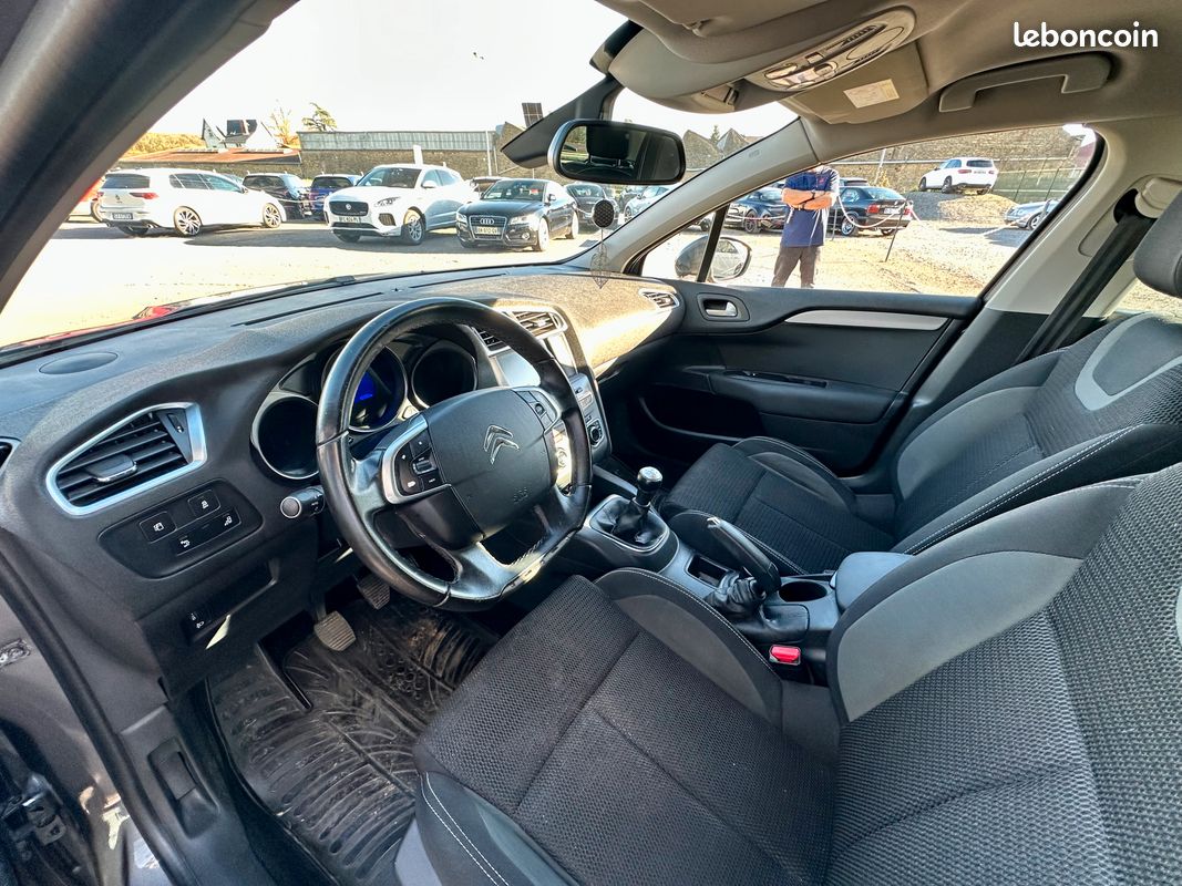 Citroën C4 1,2 L Puretech 110 CV Millenium (image 8)